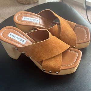 Brand new never worn Steve Madden sandal